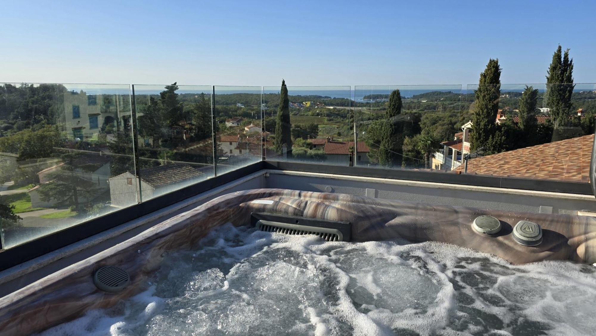Meryema - Excellent With Sea View Poreč